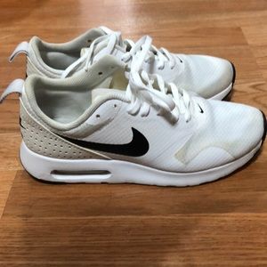 Nike Air Max Tavas sneakers
